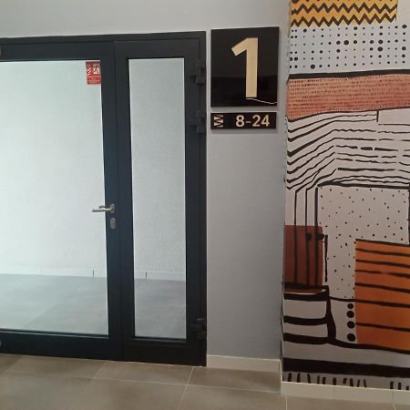 Wroclove Airport Loft Wrocław Eksteriør bilde
