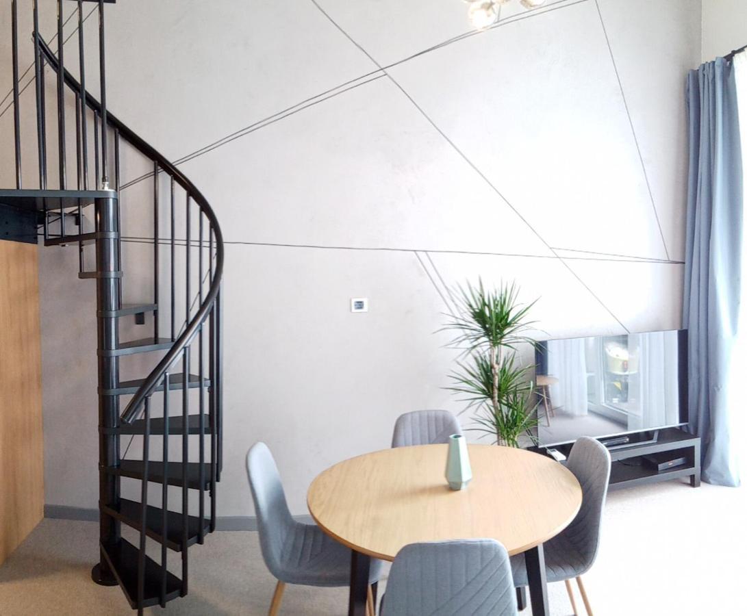 Wroclove Airport Loft Wrocław Eksteriør bilde