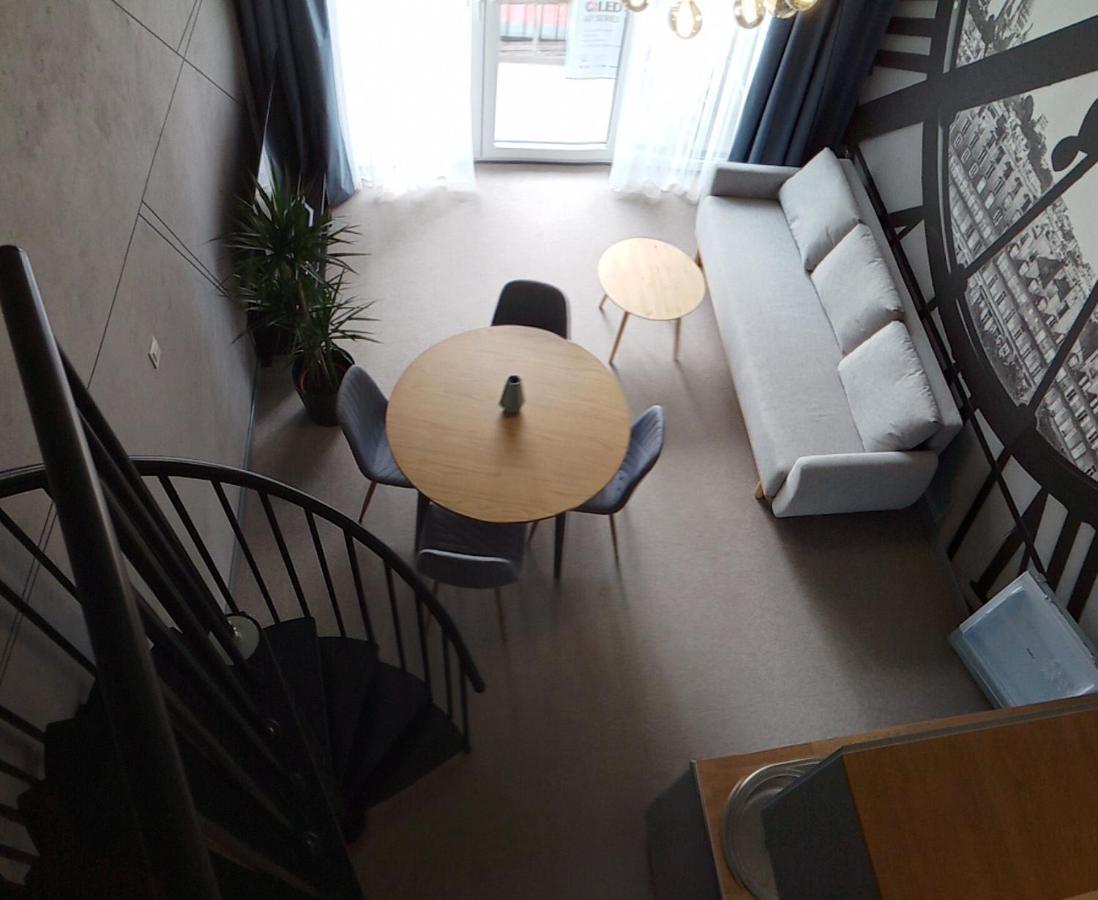 Wroclove Airport Loft Wrocław Eksteriør bilde